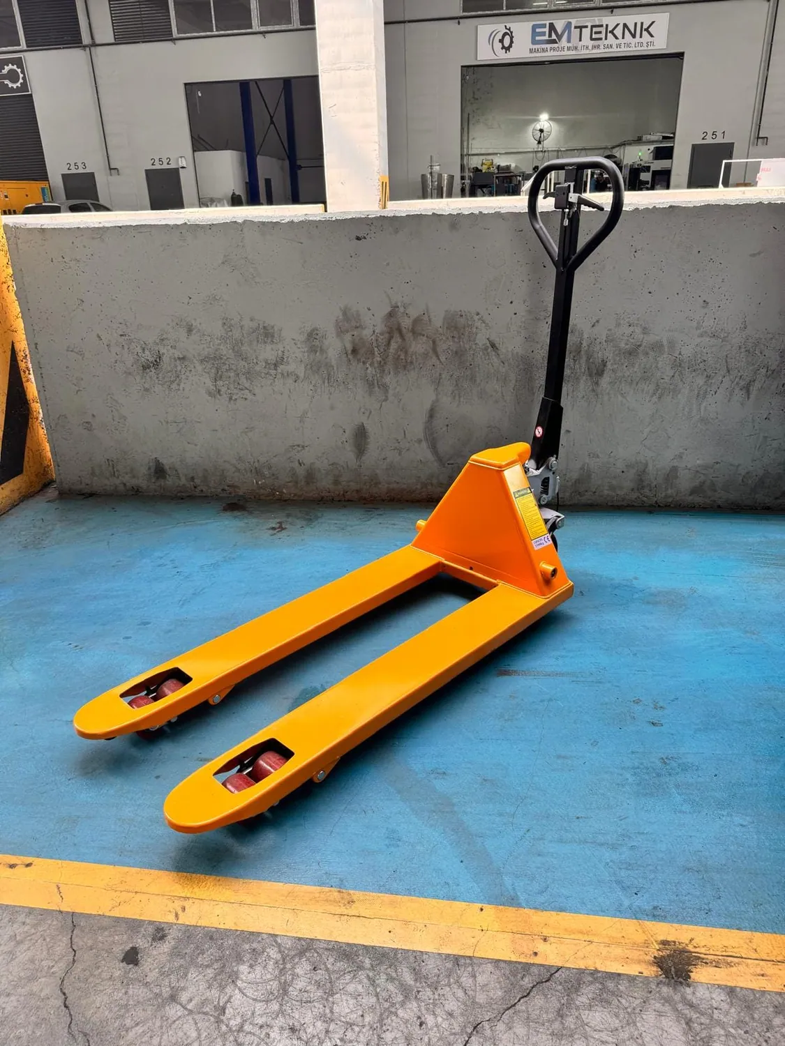 2.5 Ton Frenli Transpalet