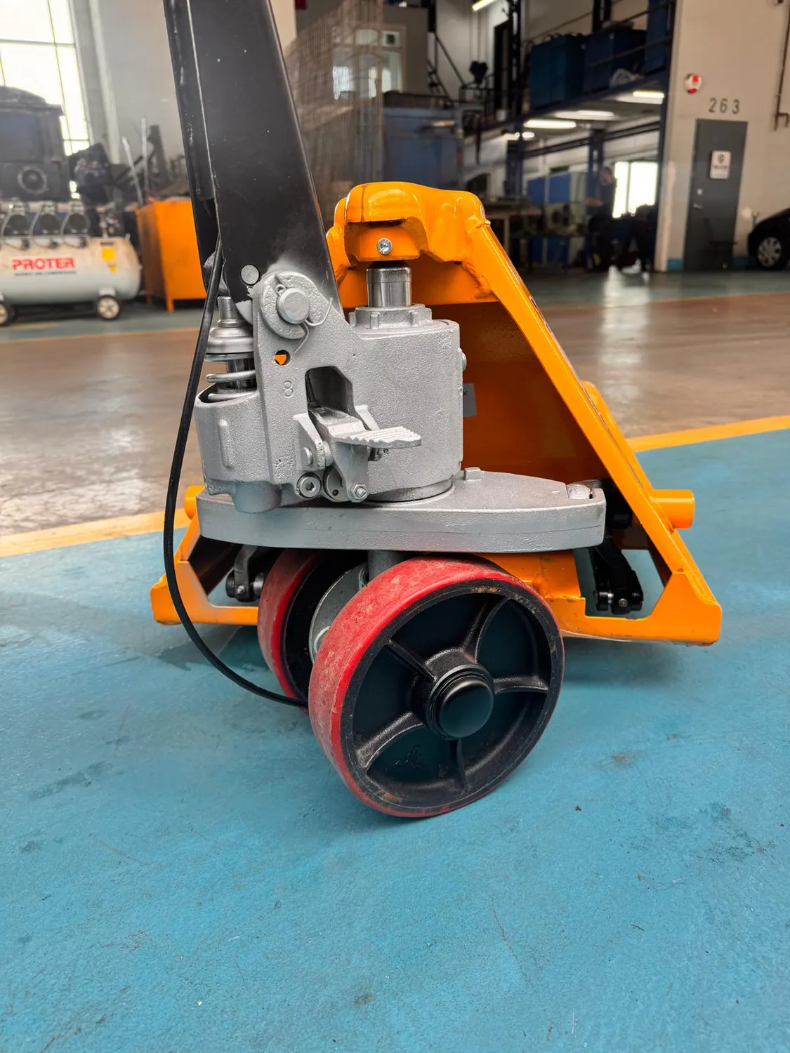 2.5 Ton Frenli Transpalet
